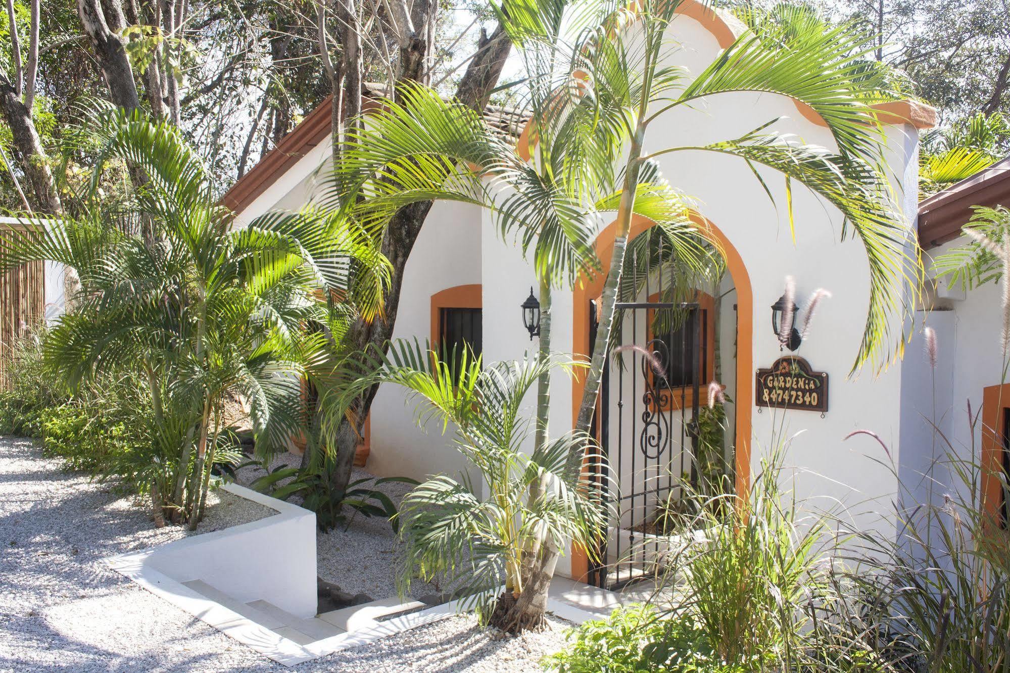 Hotel Gardenia Тамариндо Экстерьер фото